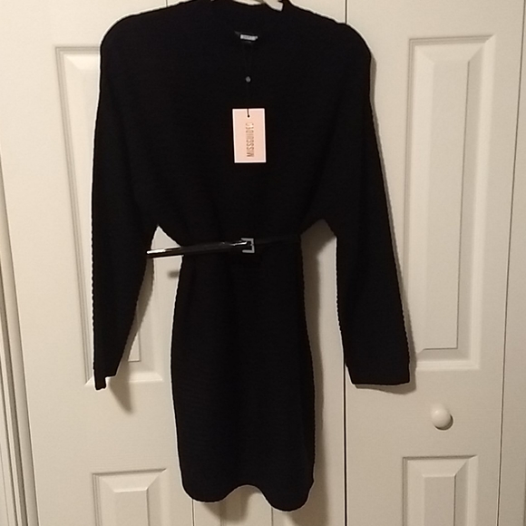Missguided Dresses & Skirts - 🆕⭐GORGEOUS⭐Misguided BLACK SWEATER/DRESS NWT